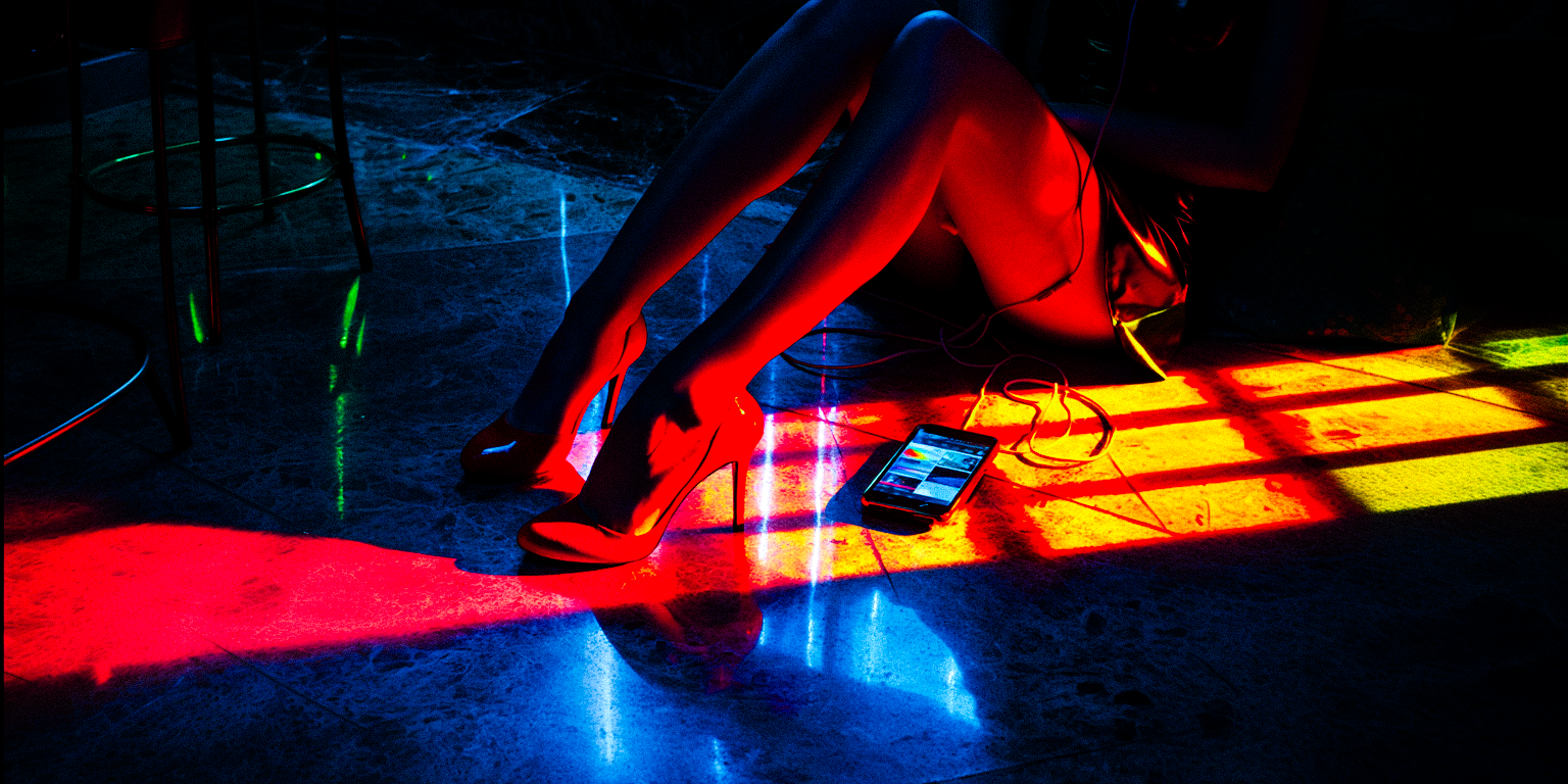Do Exotic Dancers Predict the Next Recession. stripper index. discretionary spending. nightlife economy.